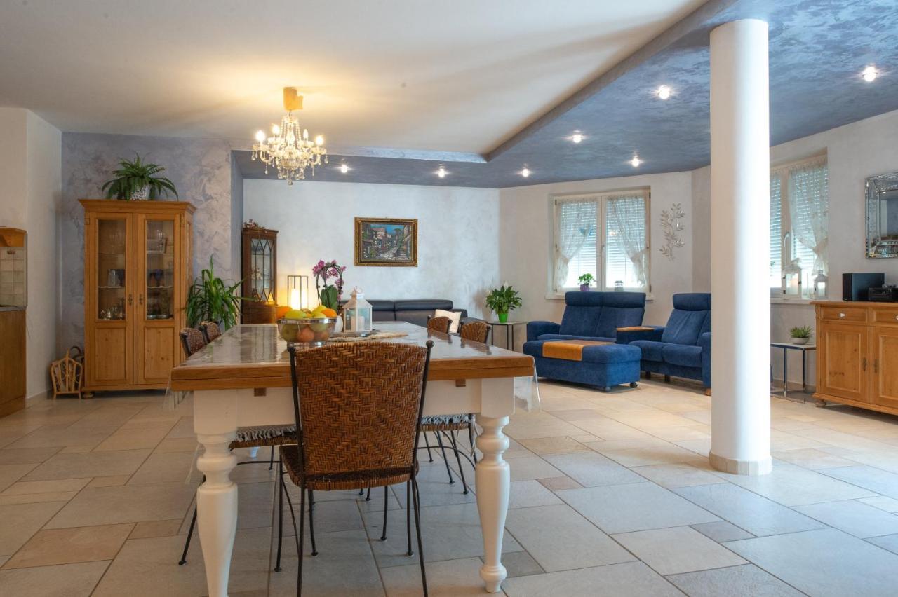 Villa Miriam Levico Terme Bagian luar foto